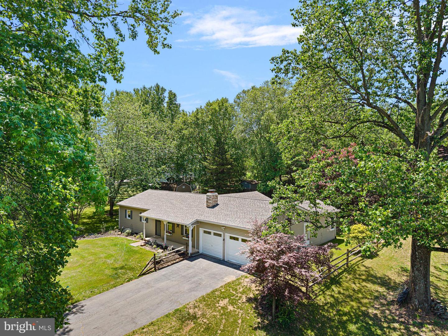 19 Pine Lane