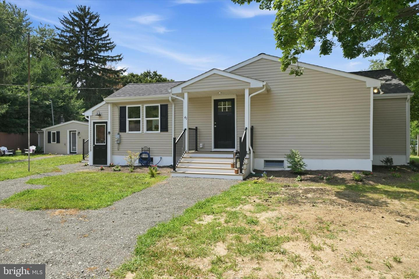 41 Beachview Avenue