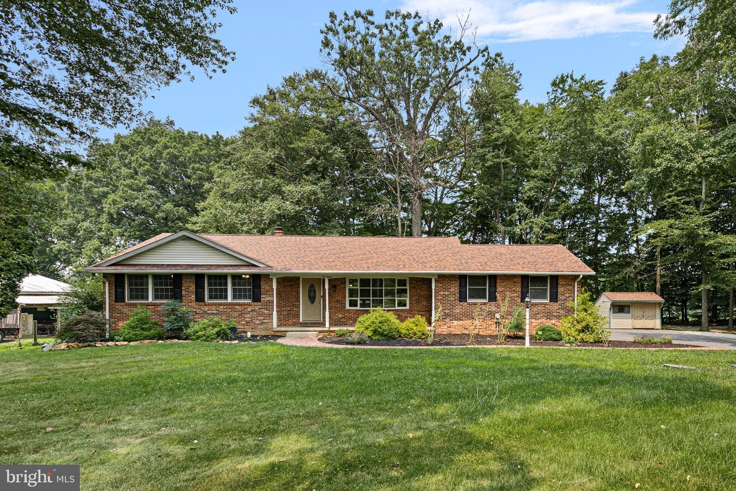215 Calvert Road