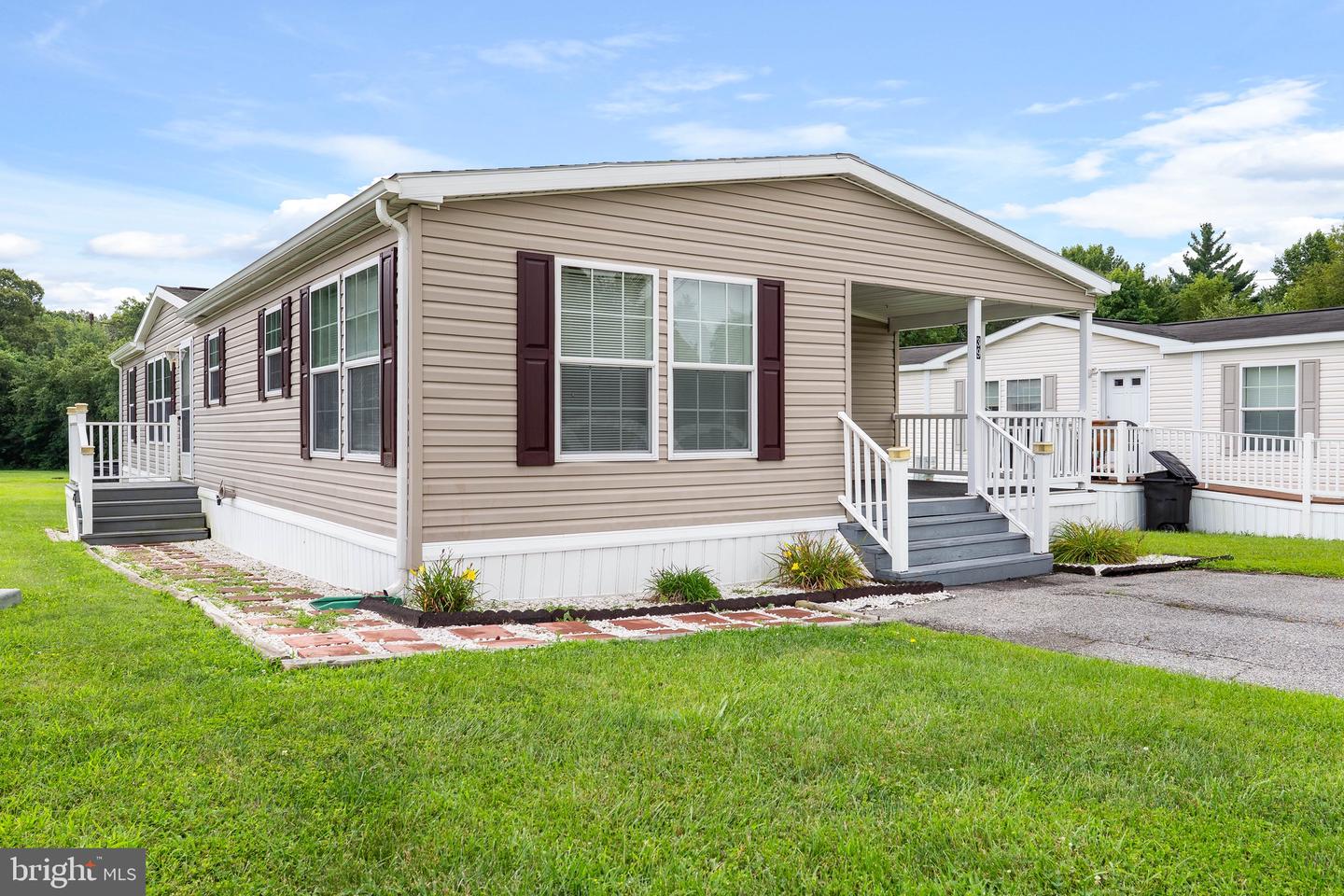 39 Queen Eleanor Drive