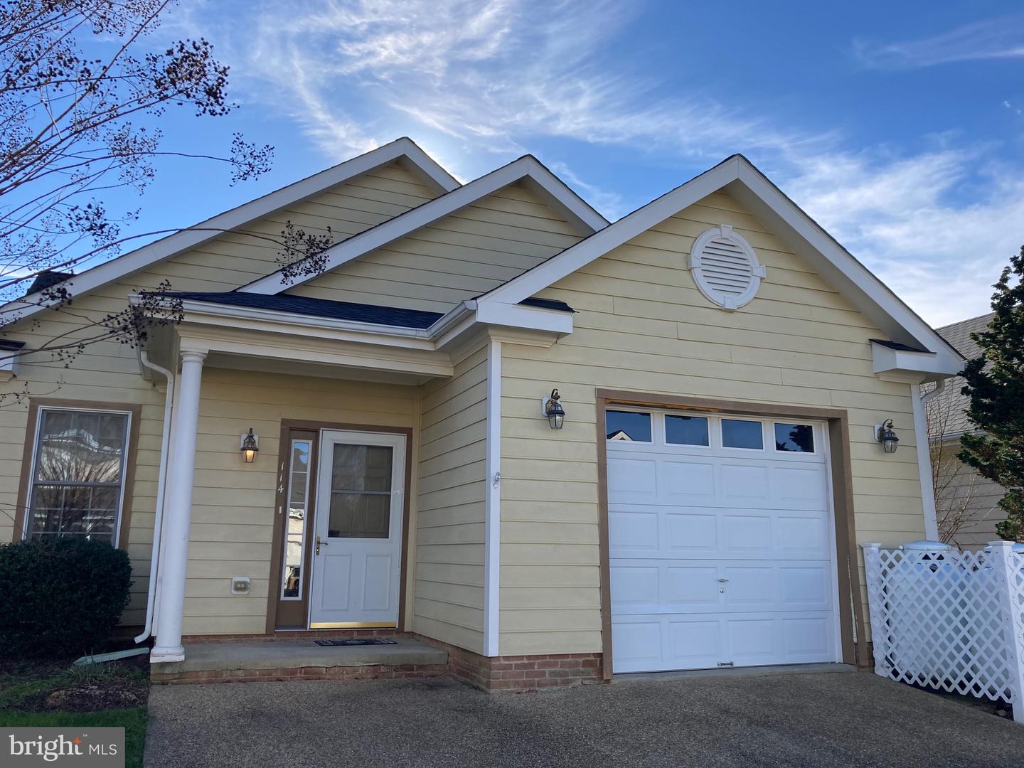 114 Burning Bush Place, La Plata