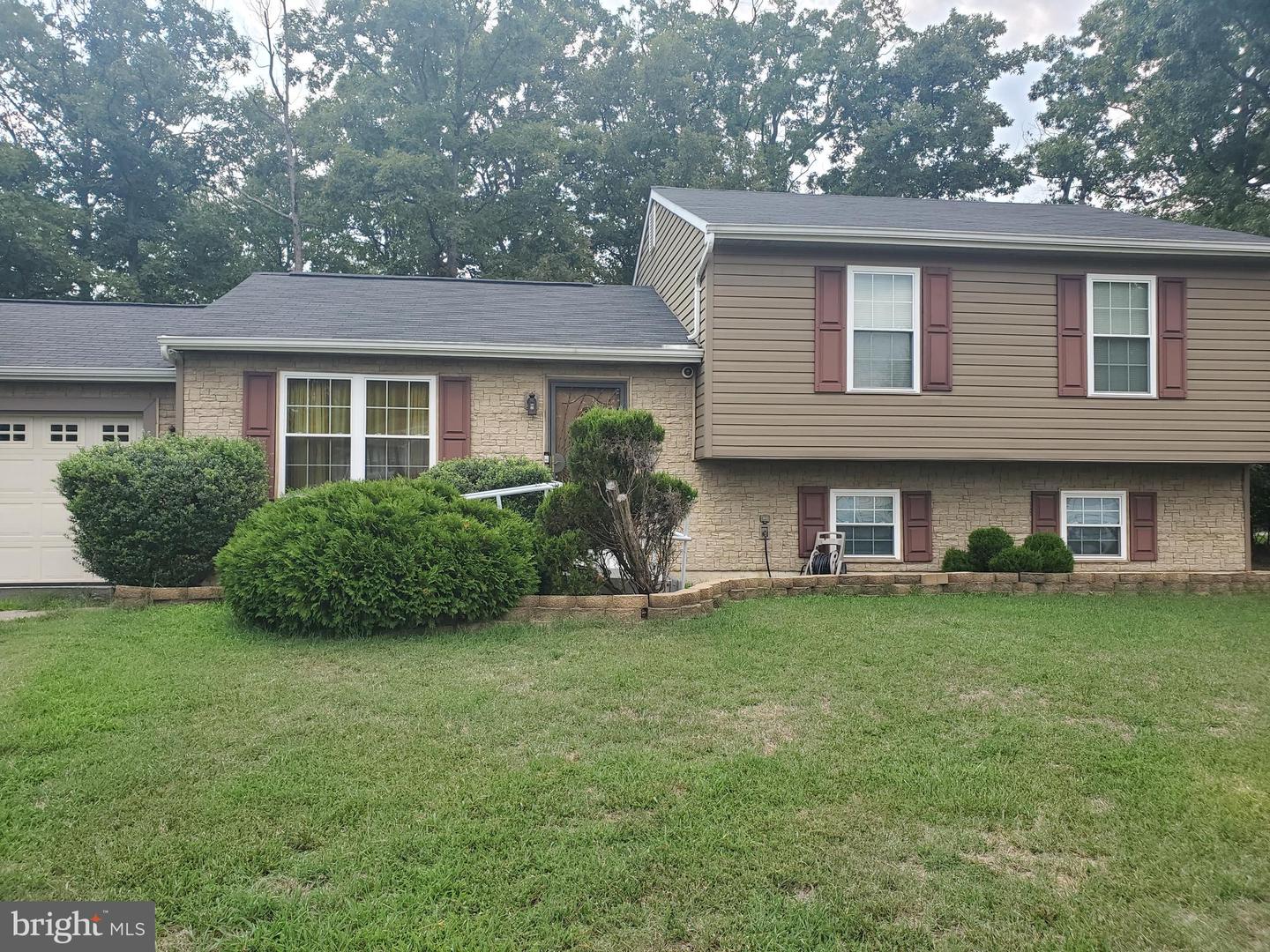 2401 Shade Oak Court, Waldorf