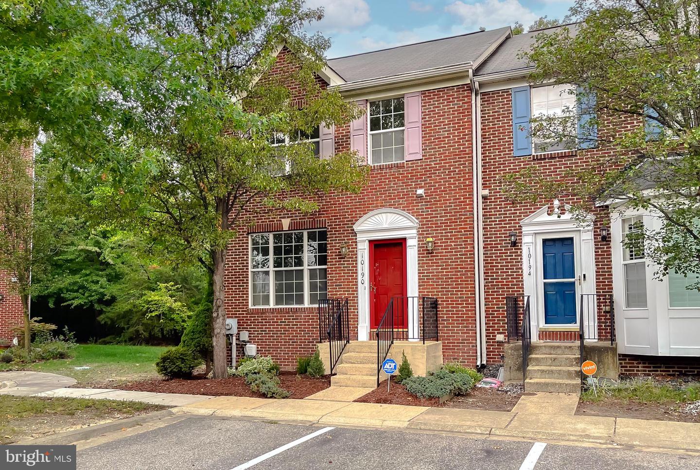 10190 Tree Frog Place, White Plains