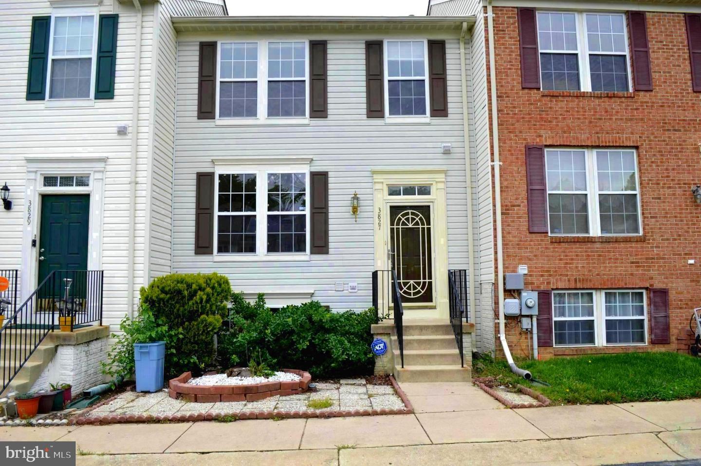 3827 Lakewood Place, Waldorf