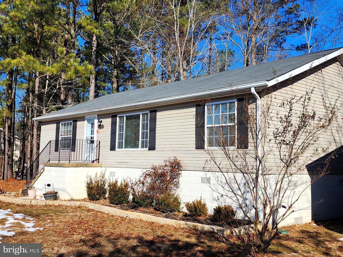 16148 Cobb Island Road, Newburg