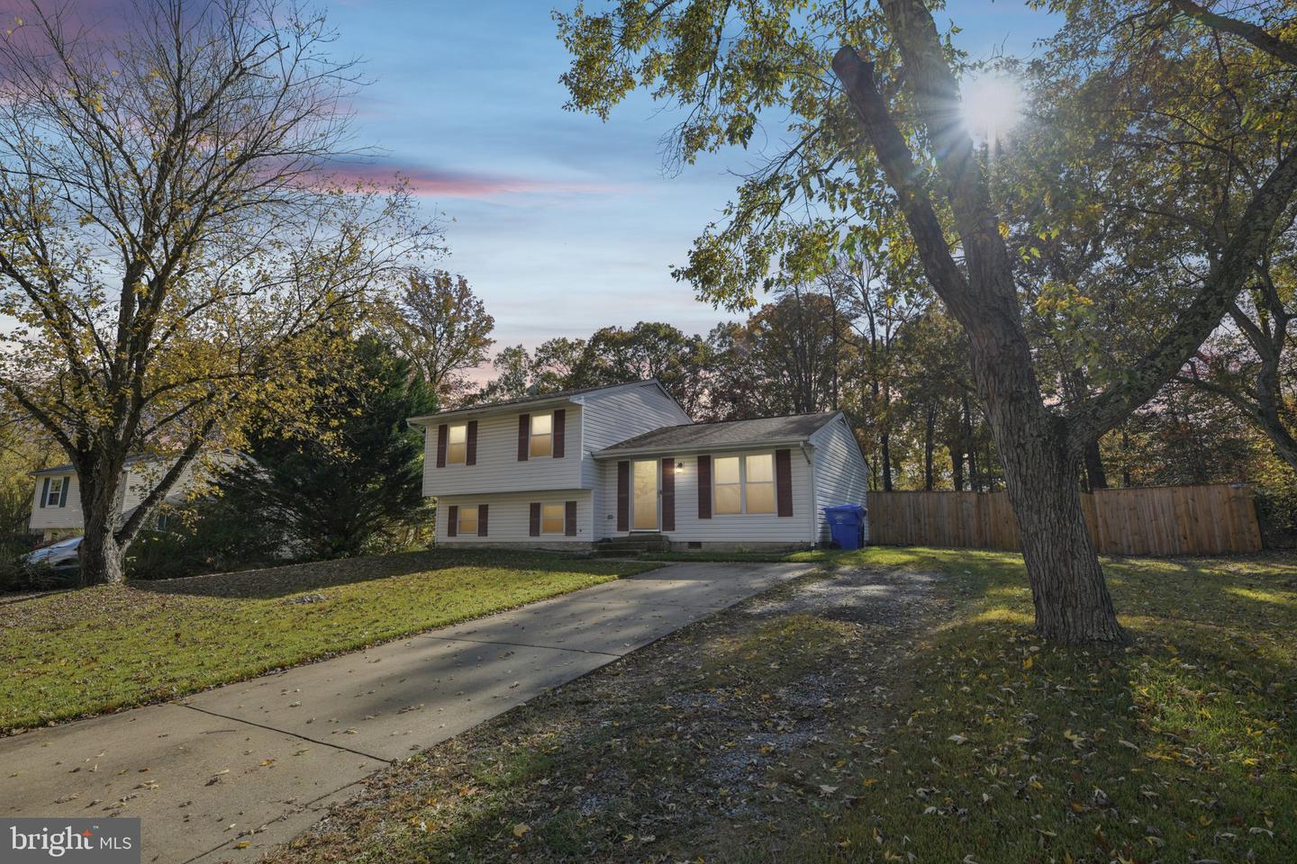 6 Castletown Court, Waldorf