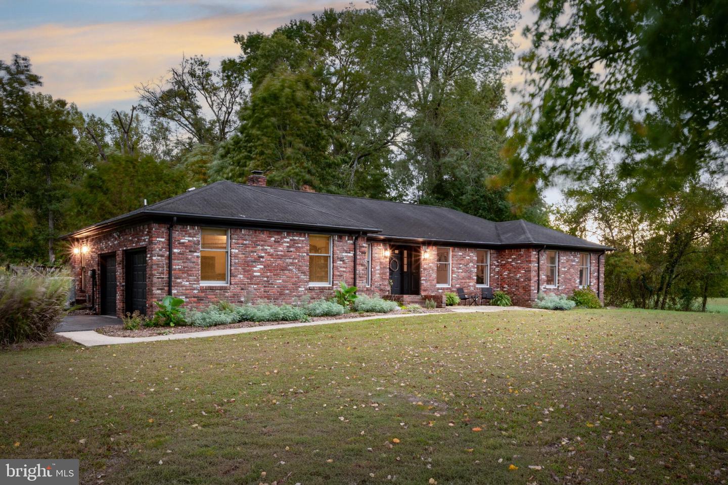 5915 River Road, Bryans Road