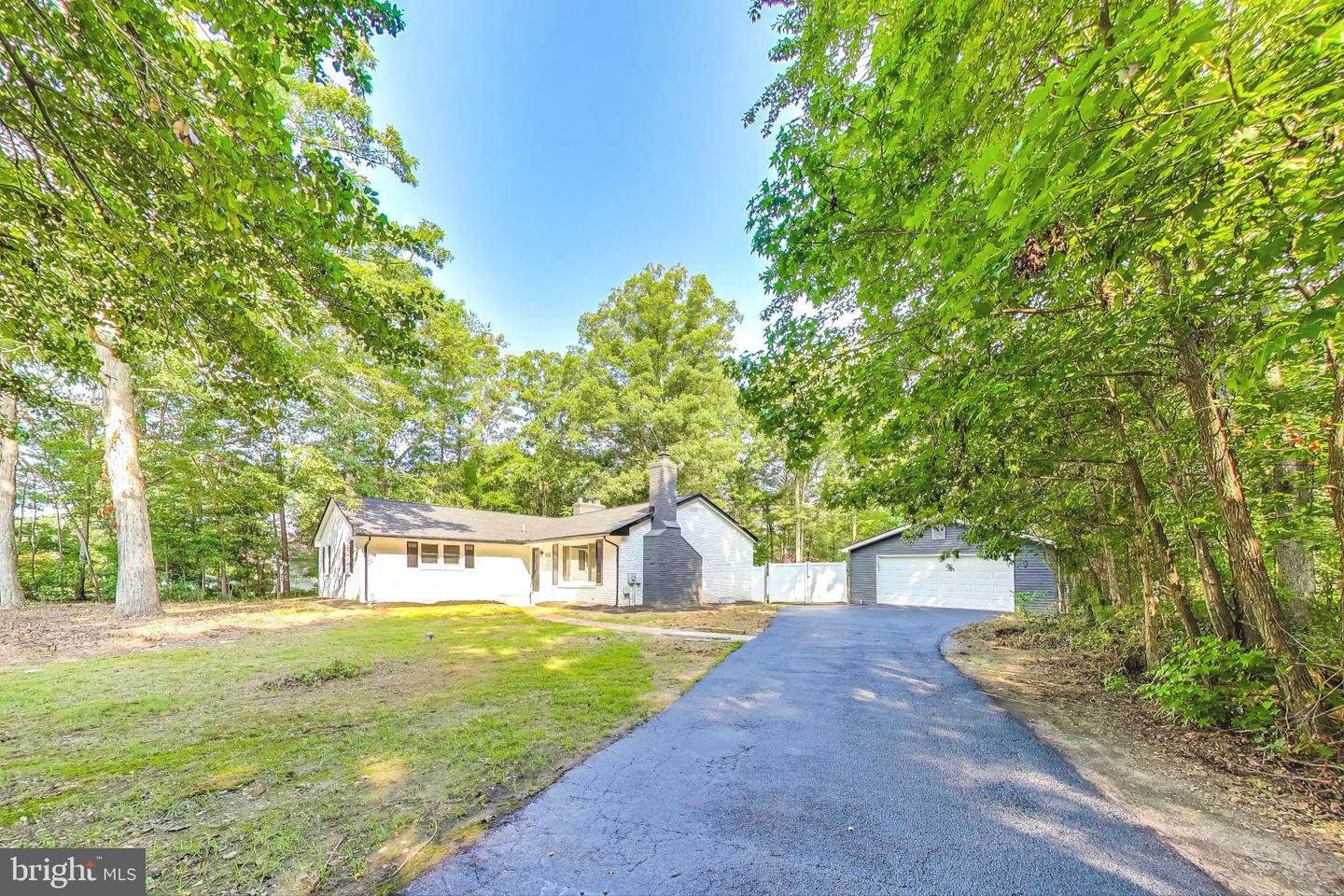 9492 Super Street, Waldorf