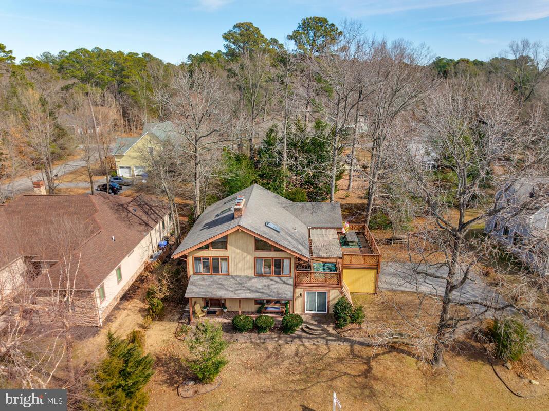 11445 Mohawk Court, Issue