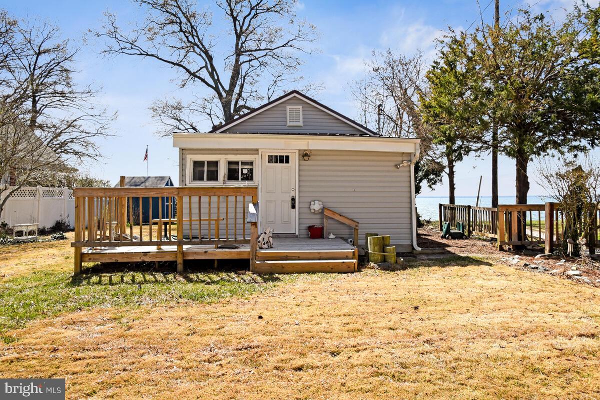 15401 Potomac River Drive, Cobb Island