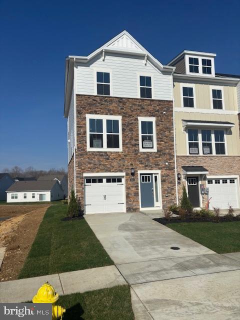 5517 Aberdeen Place, White Plains