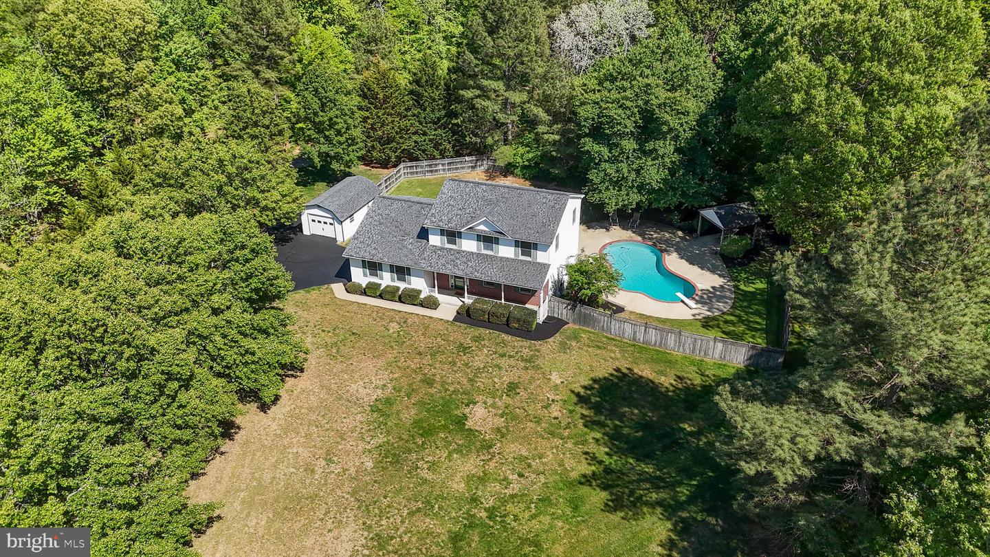 7860 Lakes End Court, La Plata