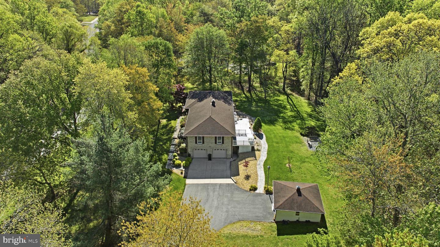 4465 Camelot Drive