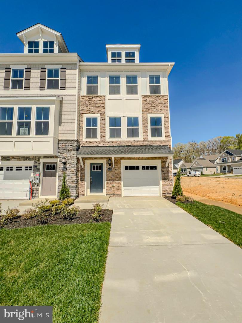 10533 Cobbler Place, White Plains