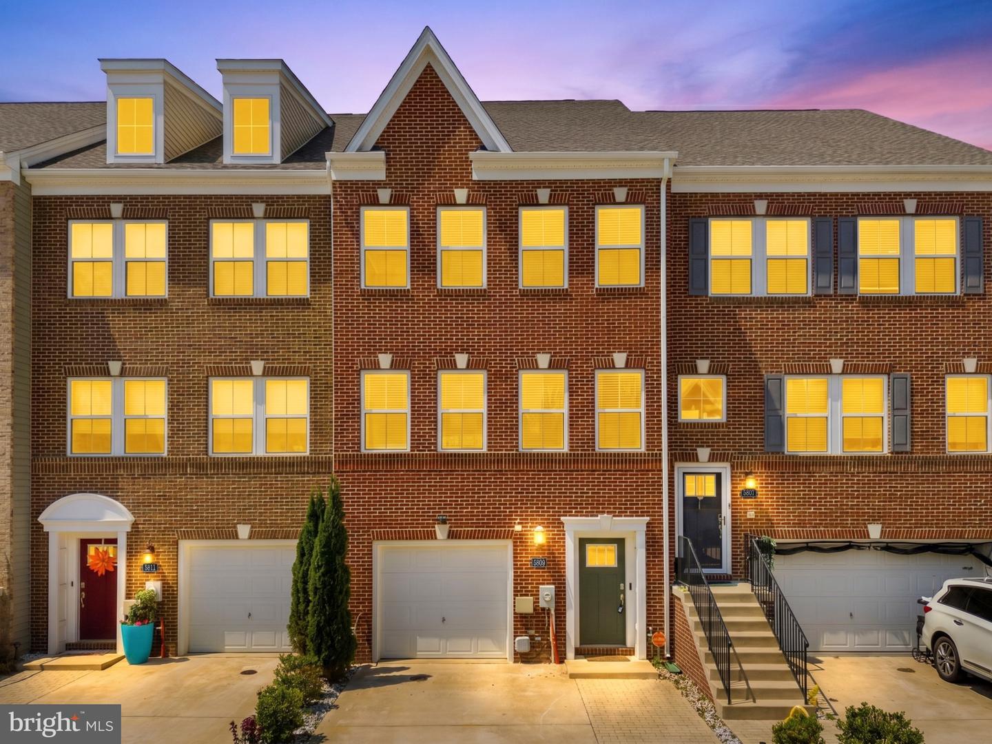 5809 John Keats Place, White Plains