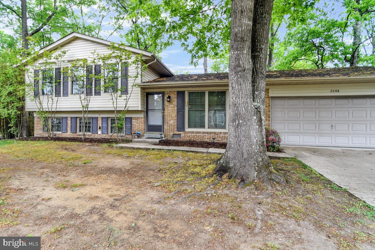 2266 Easton Court, Waldorf