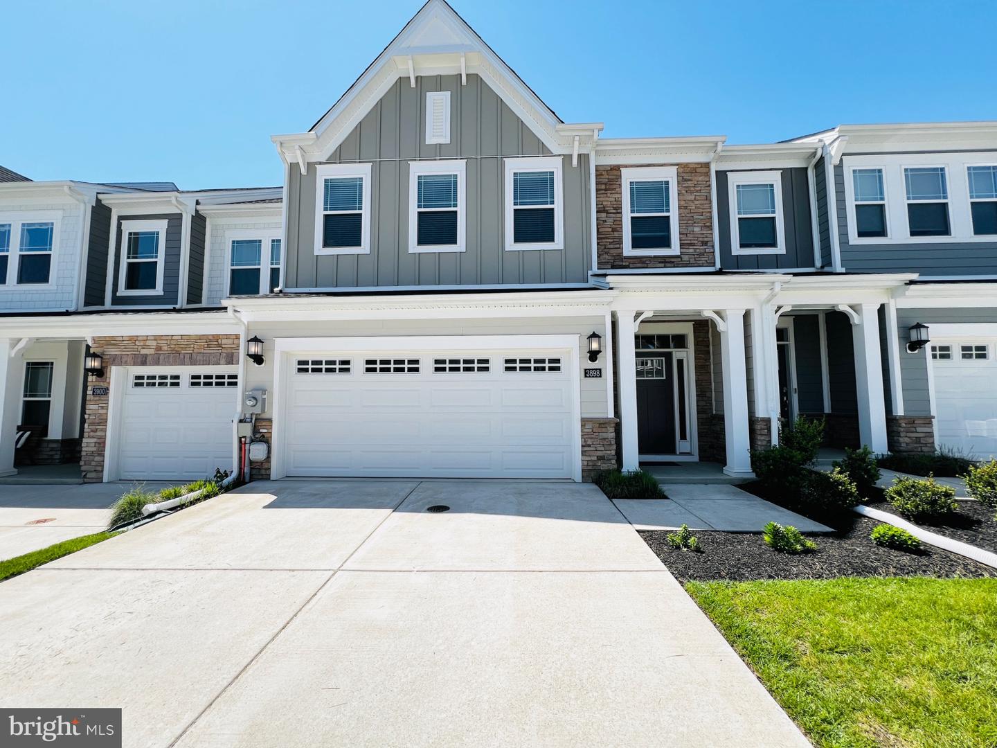 3898 Glacier Bay Pl