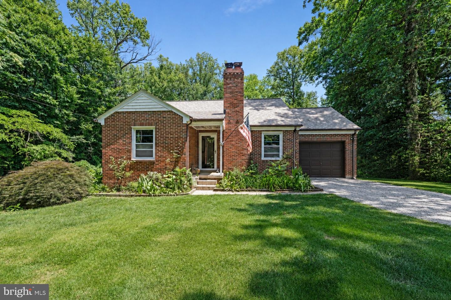 3042 Jenkins Lane