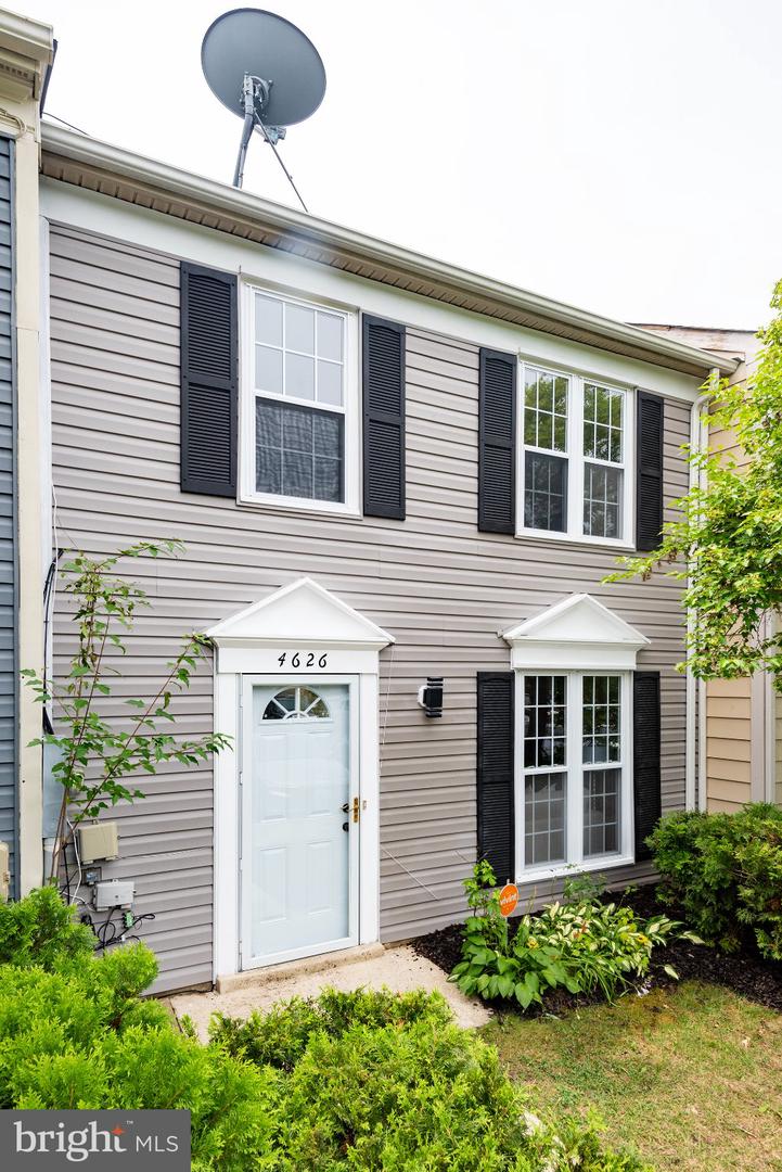 4626 Grebe Place