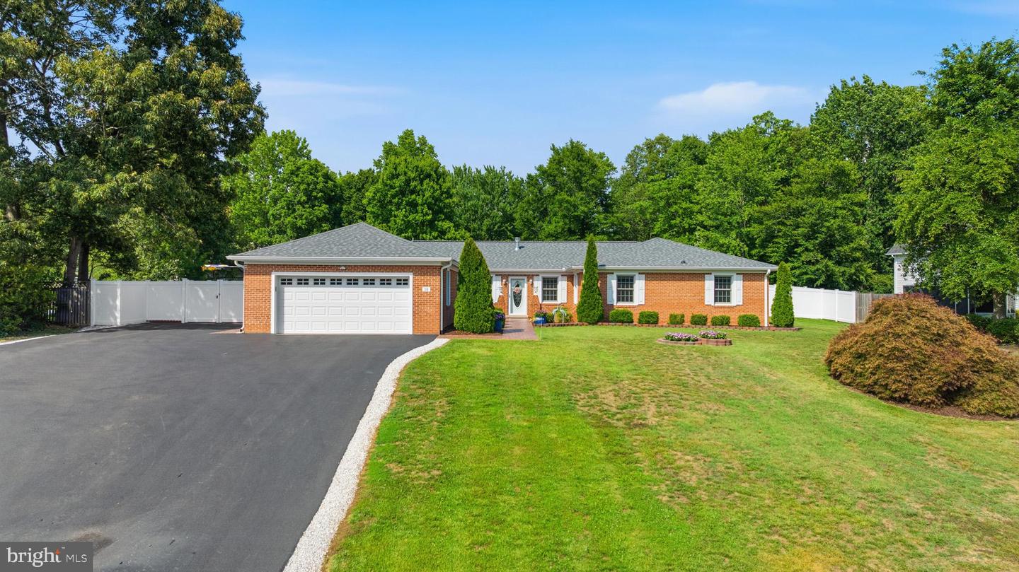 18 Quailwood Parkway