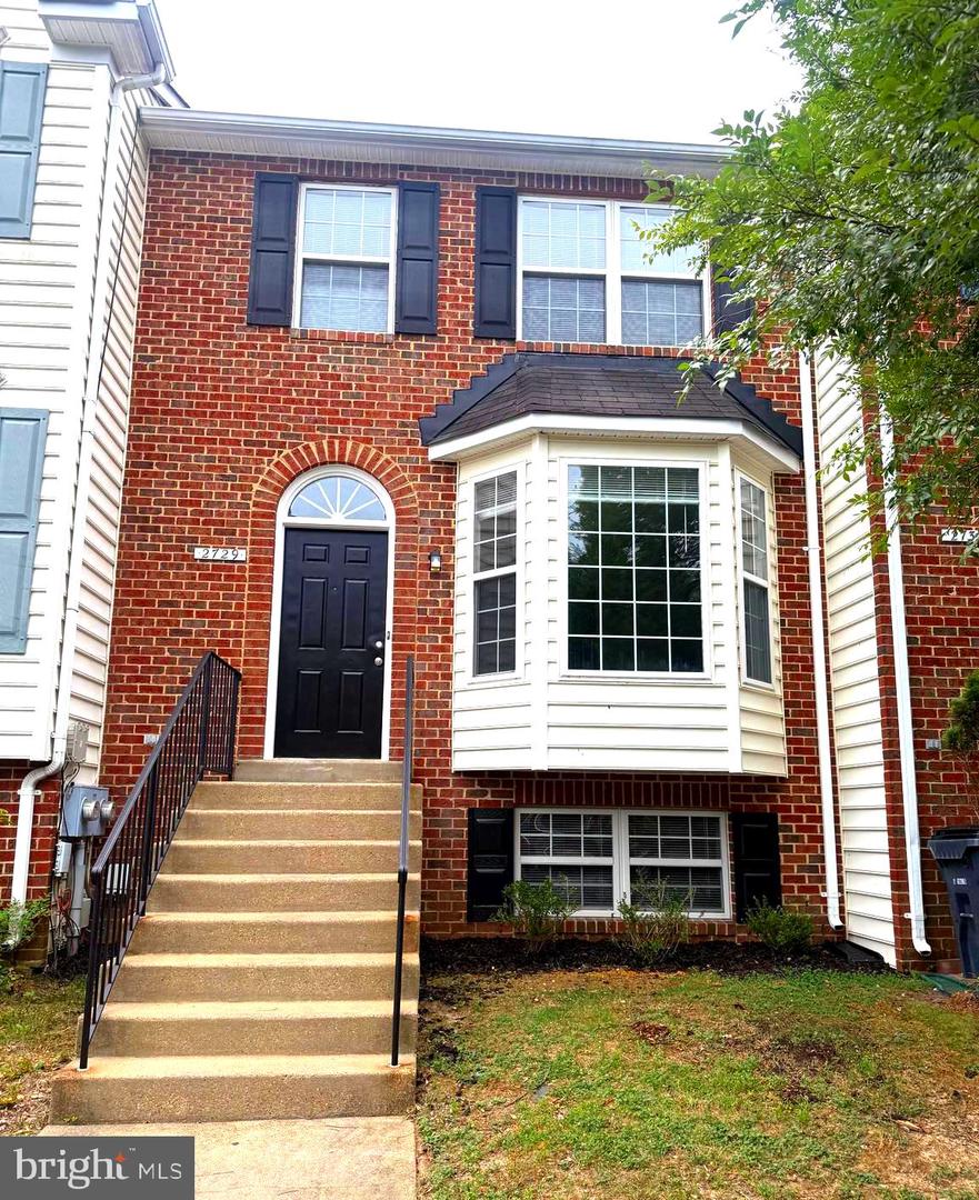 2729 Stanford Place