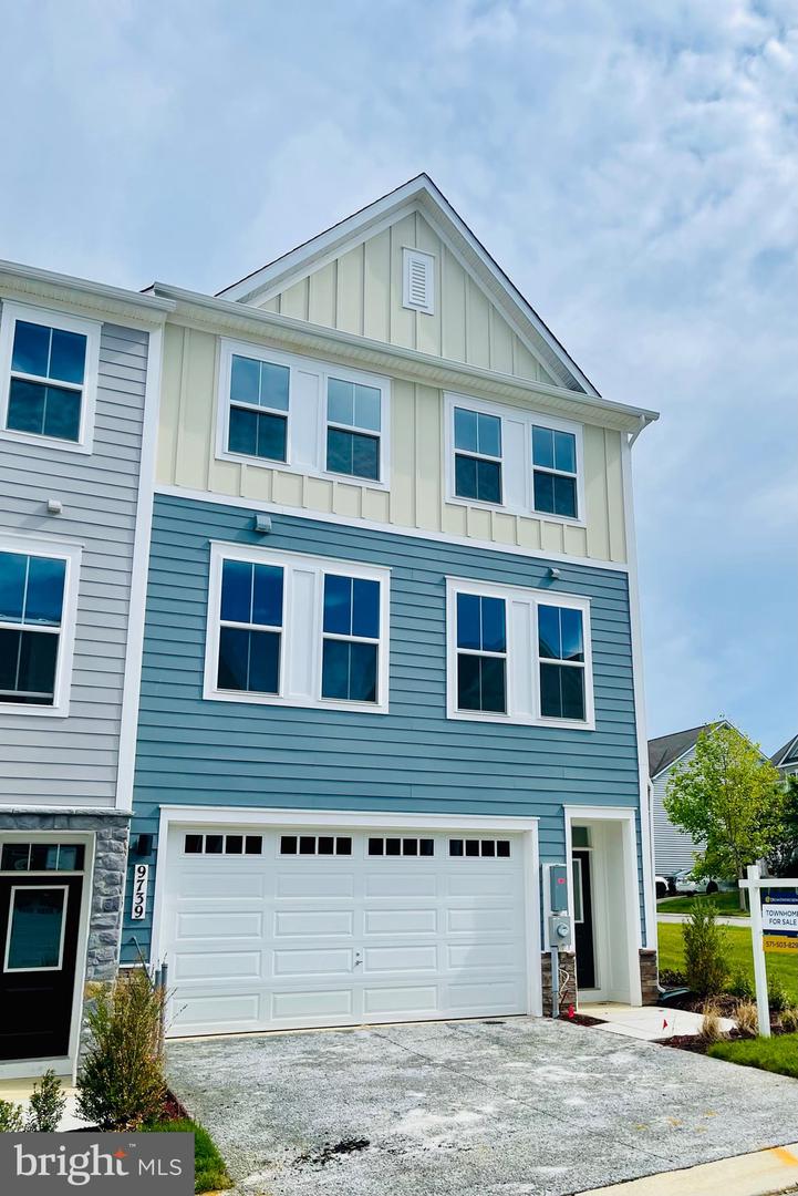 9739 Gaelic Place