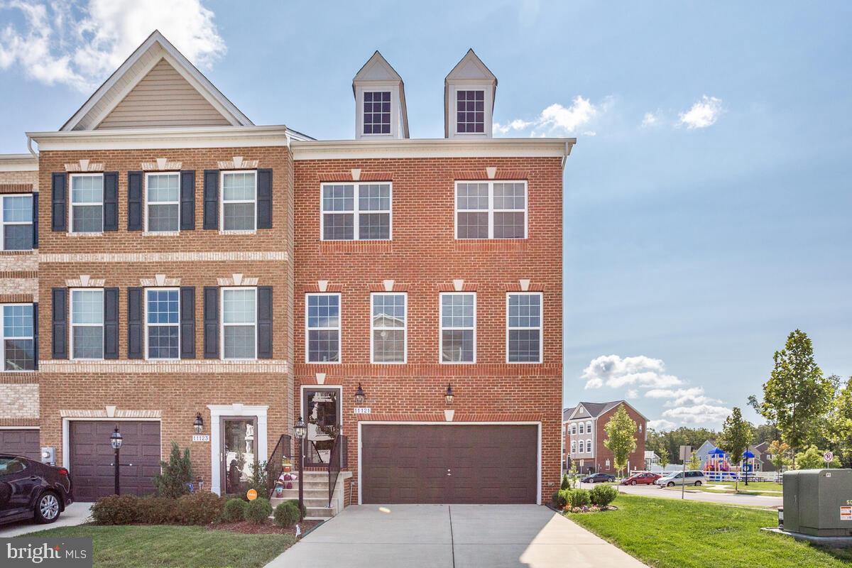 11121 Southport Place