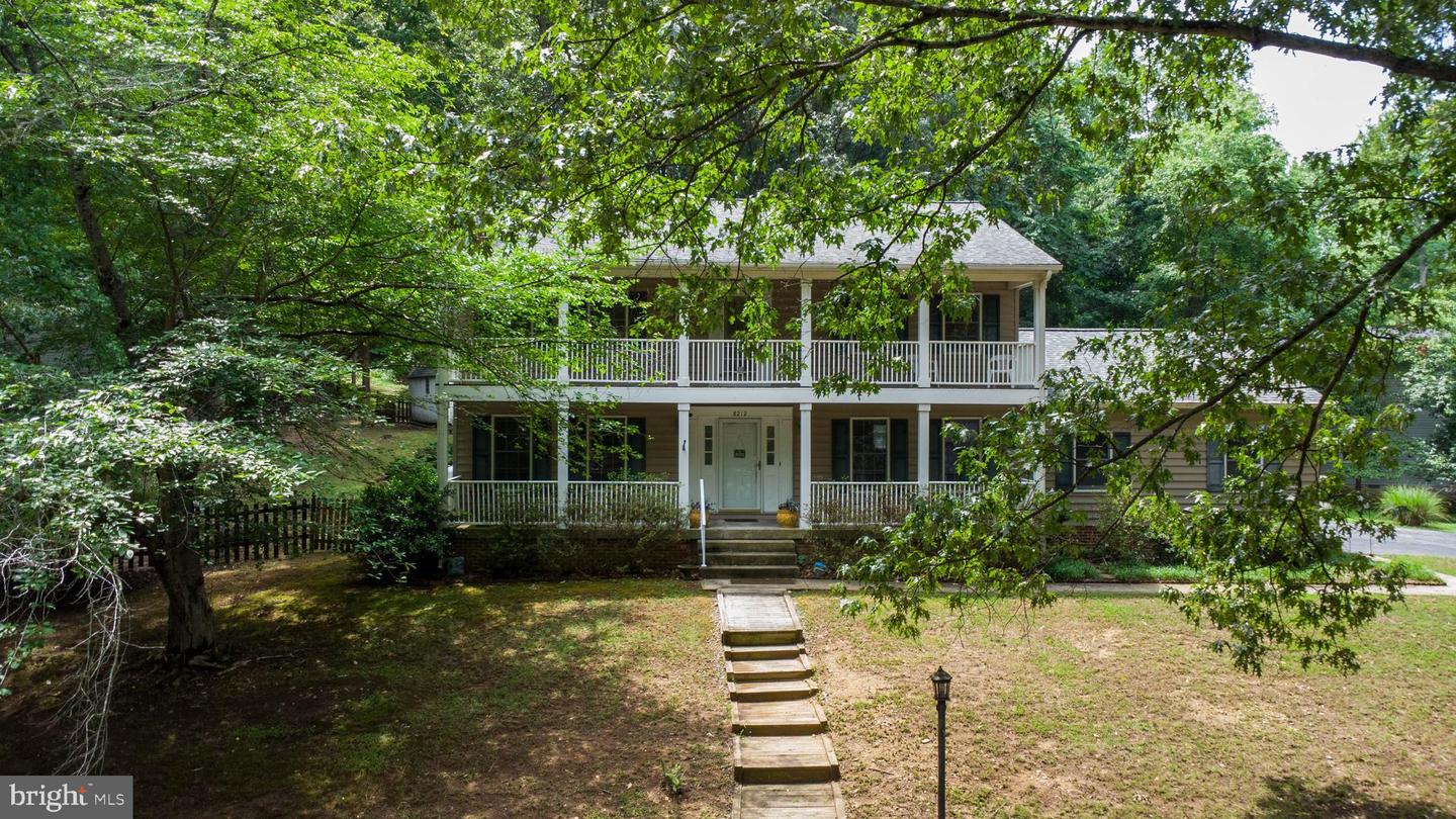 8212 Seven Pines Lane