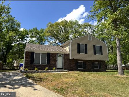 2119 Gibbons Court
