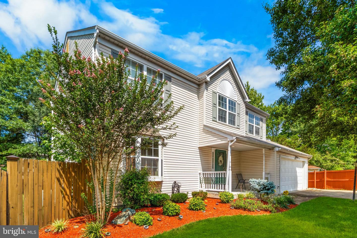 2807 Tyburn Oaks Court