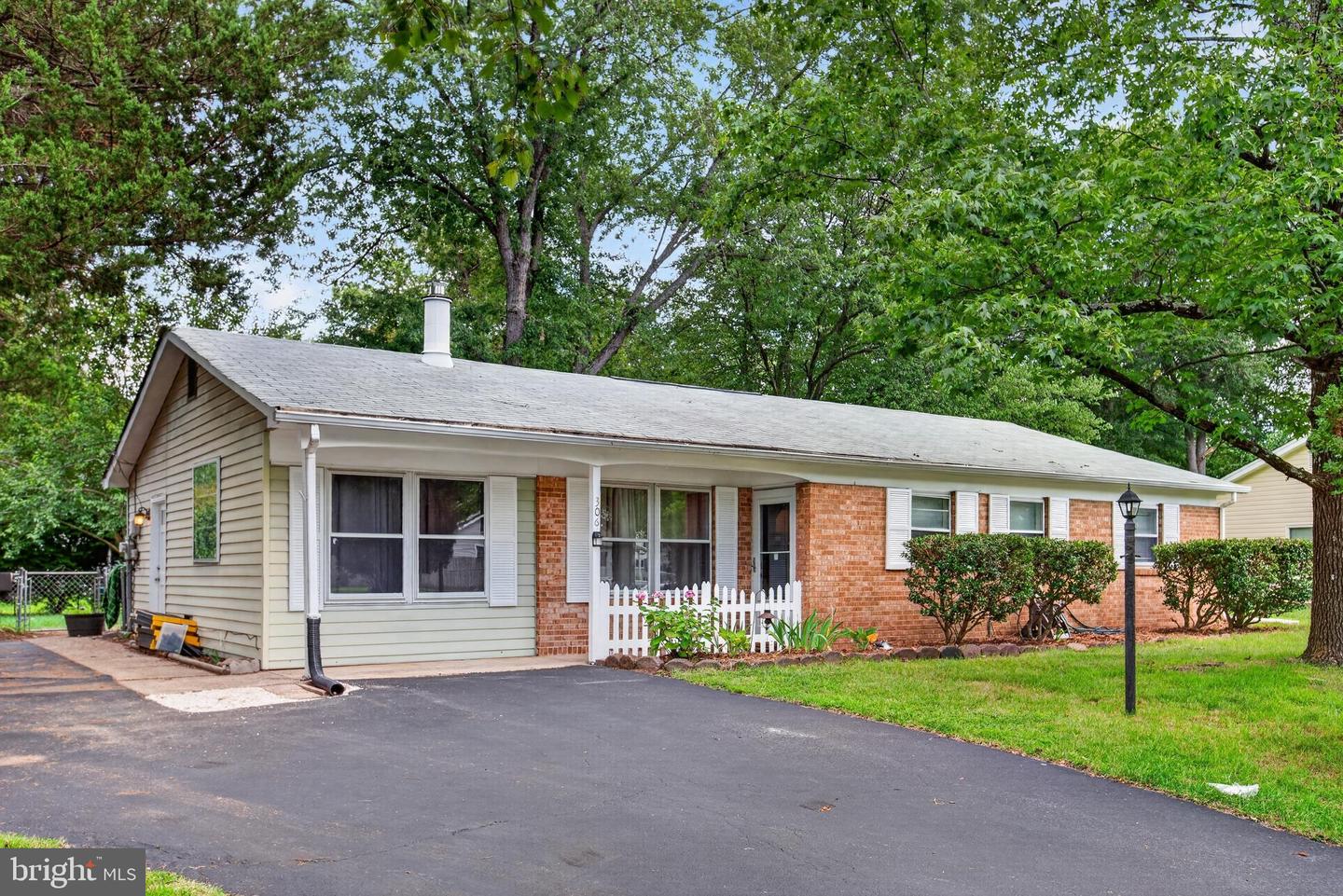 306 Tompkins Lane