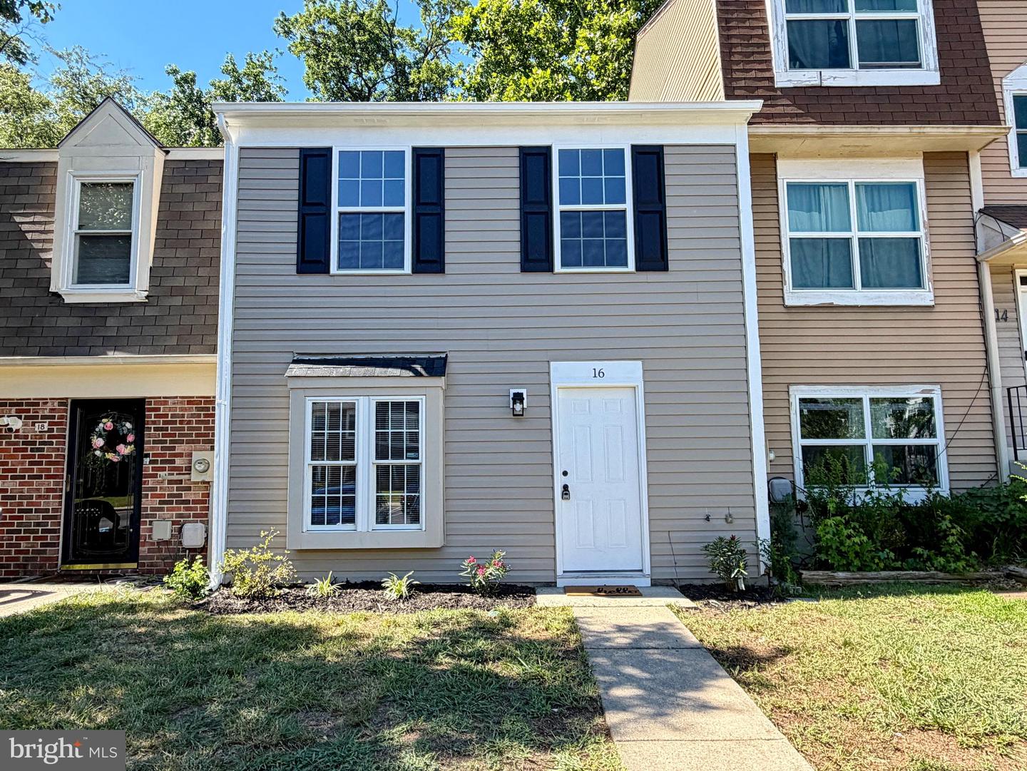16 Chinaberry Lane