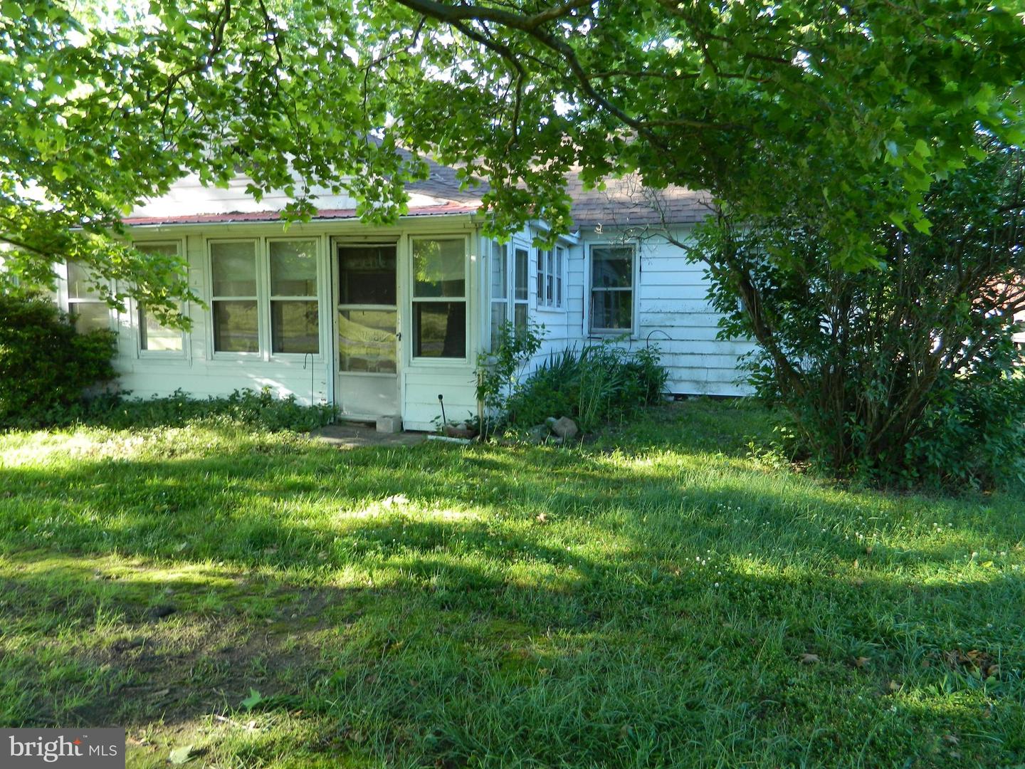 609 Cedar Lane, Greensboro