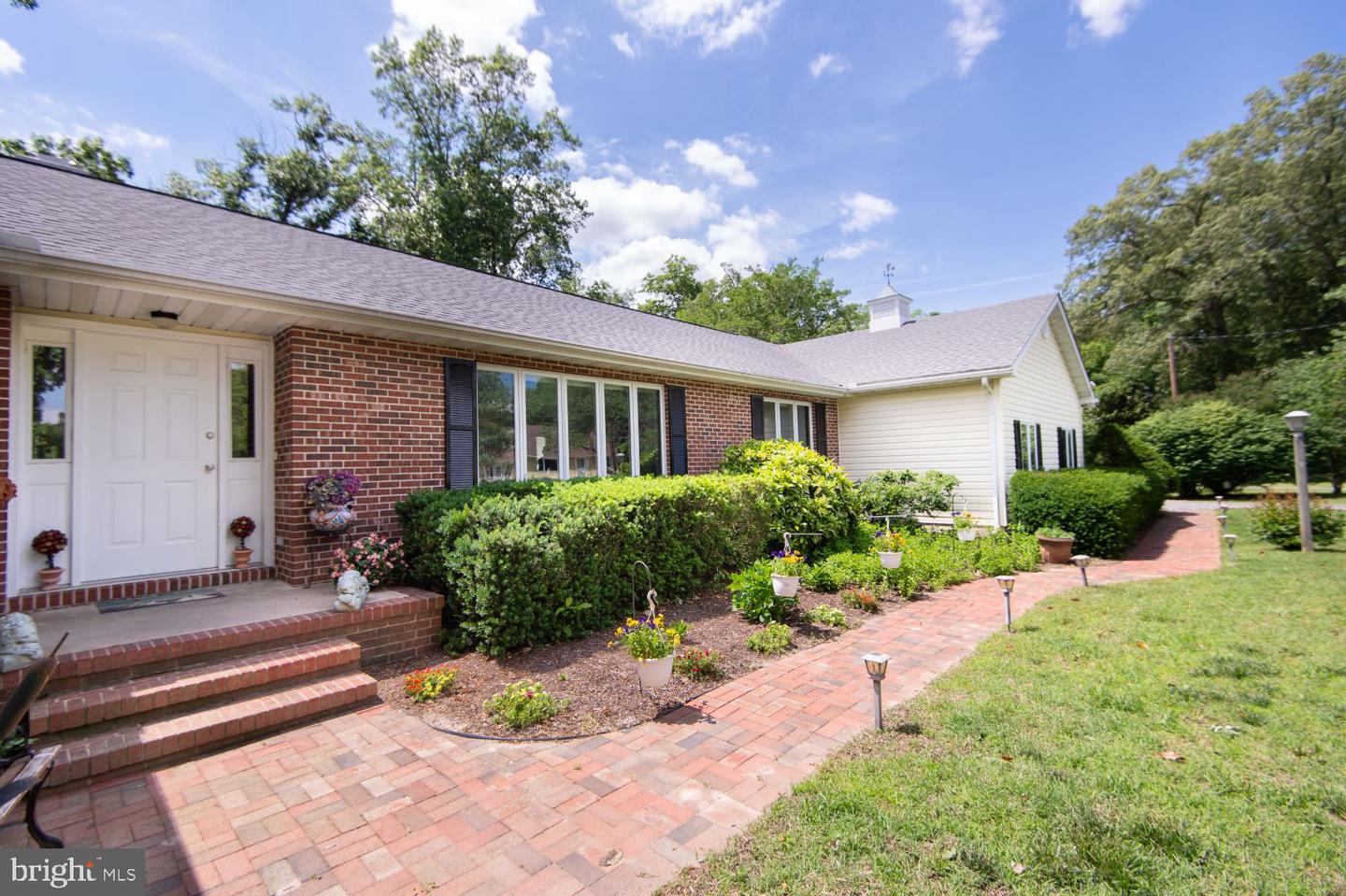 25129 Adams Landing Road, Denton