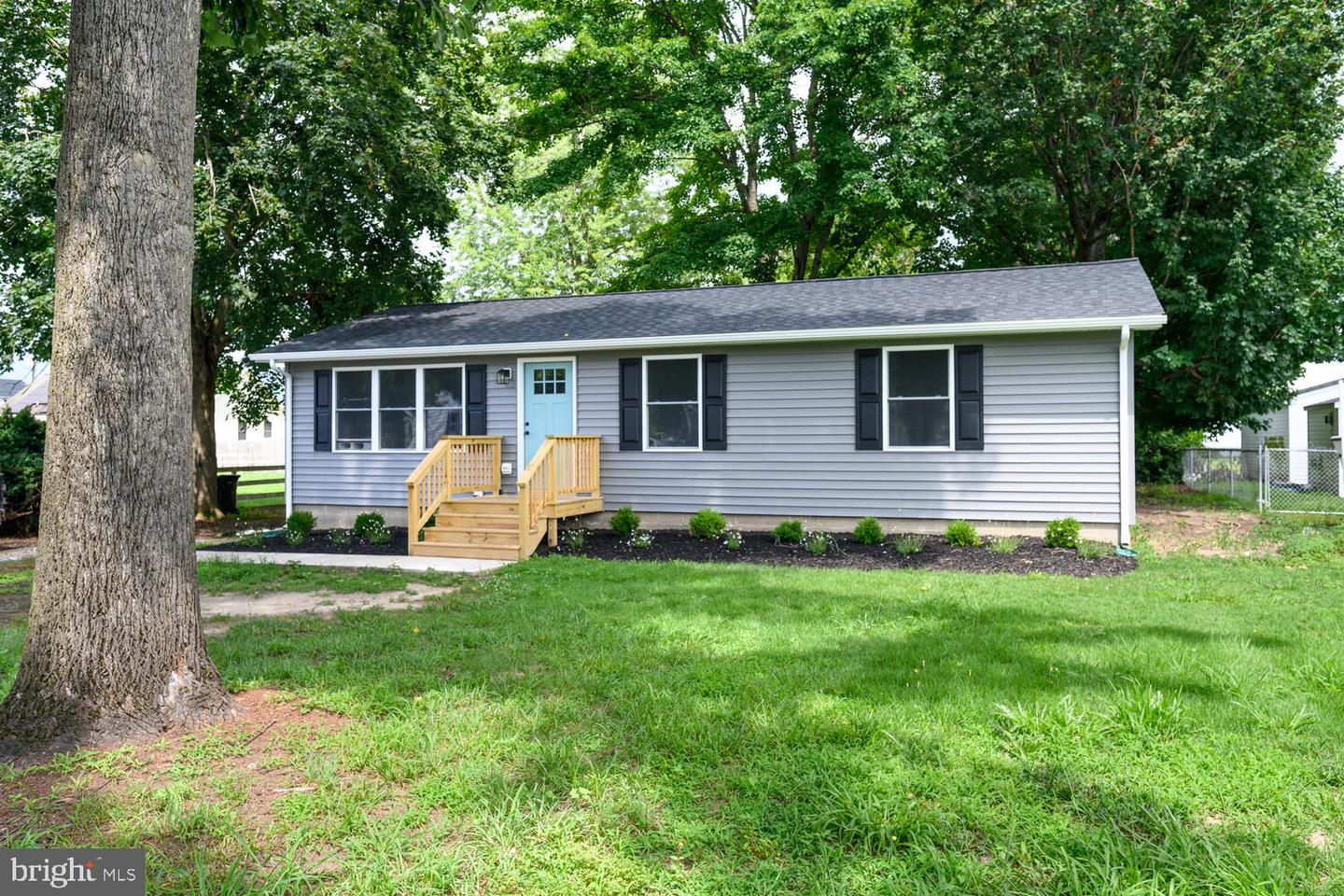 14 N Maple Street, Ridgely