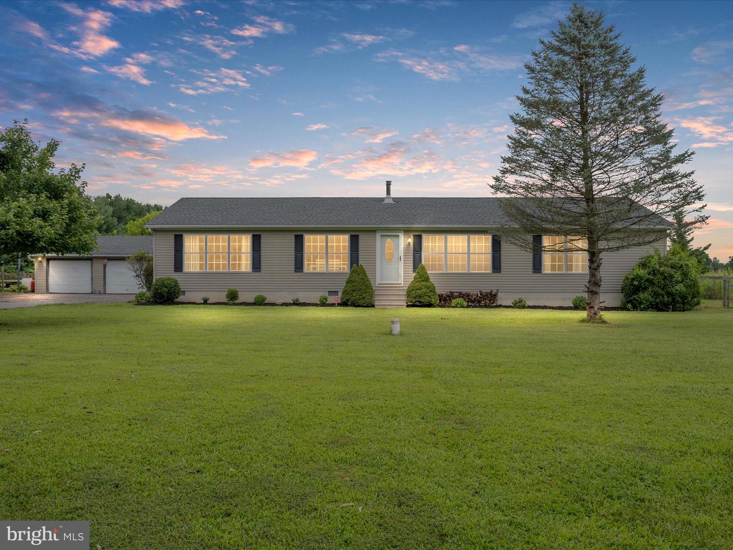 22490 Ash Boulevard, Preston