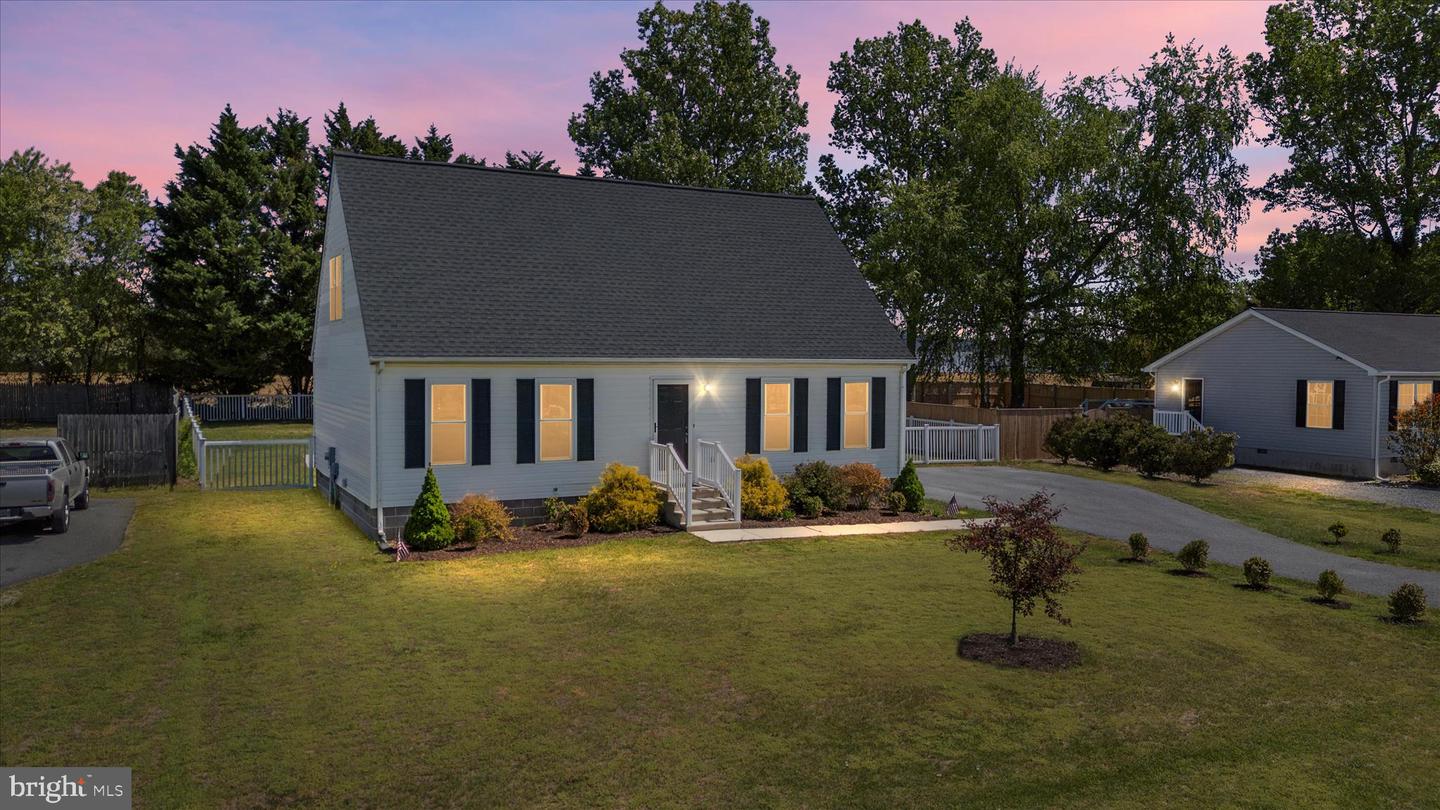 221 Apple Lane, Preston
