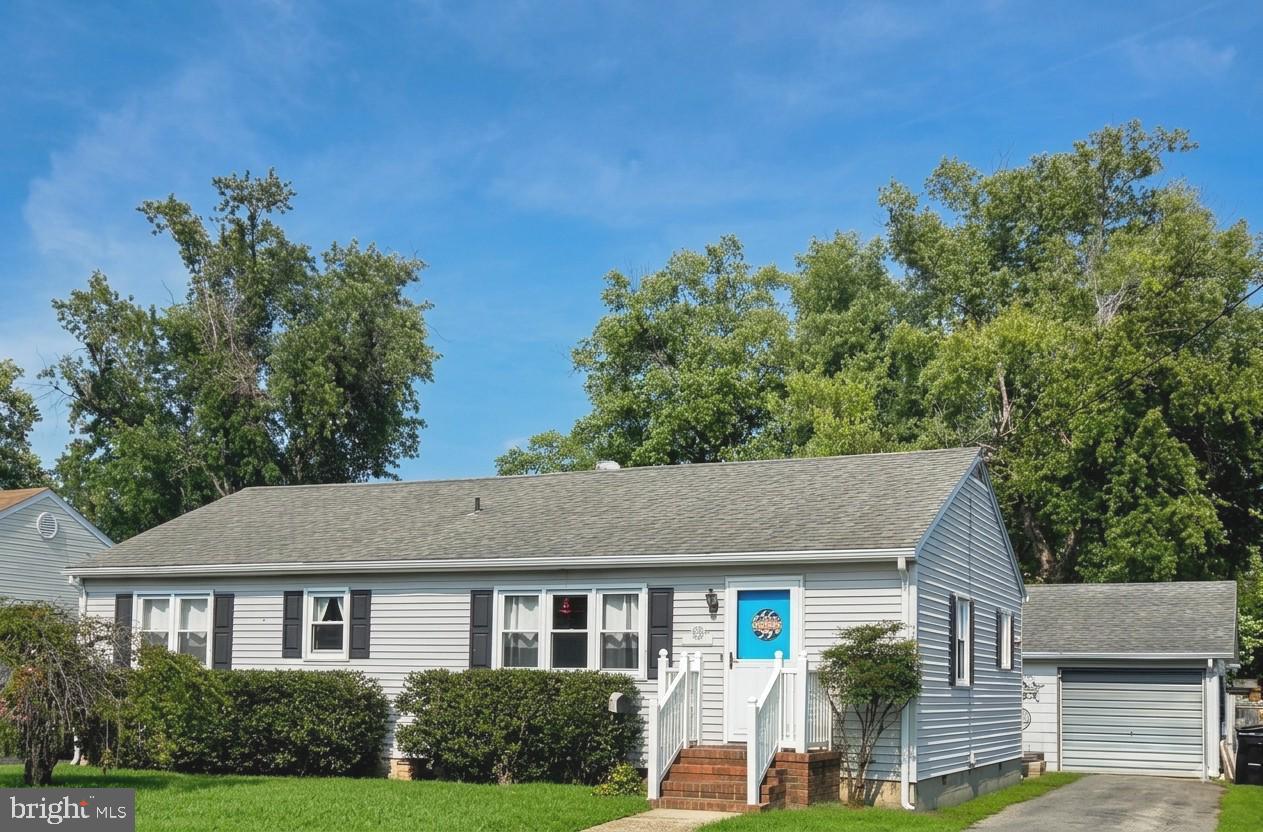 106 University Avenue