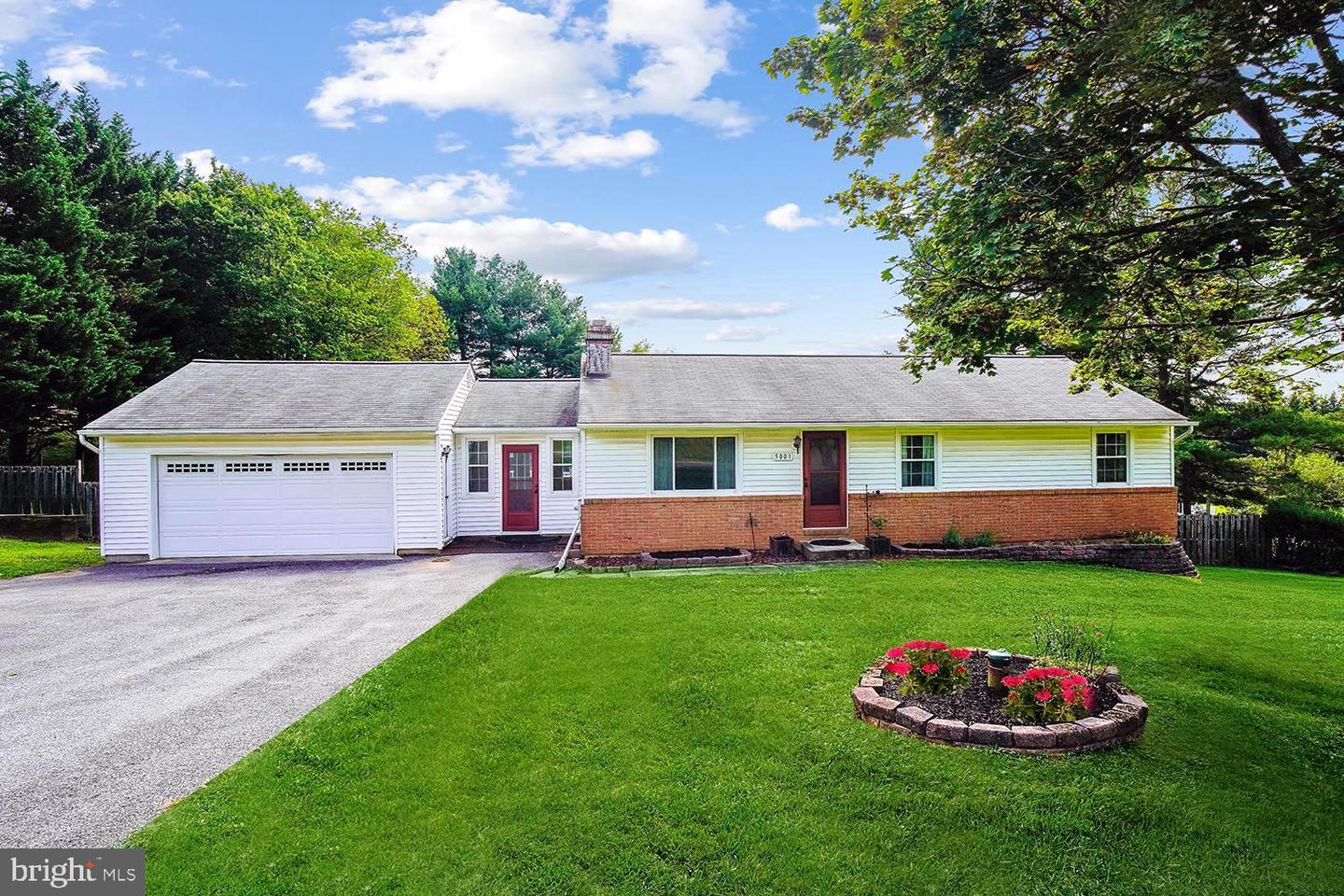 5001 Woodbine Road, Sykesville