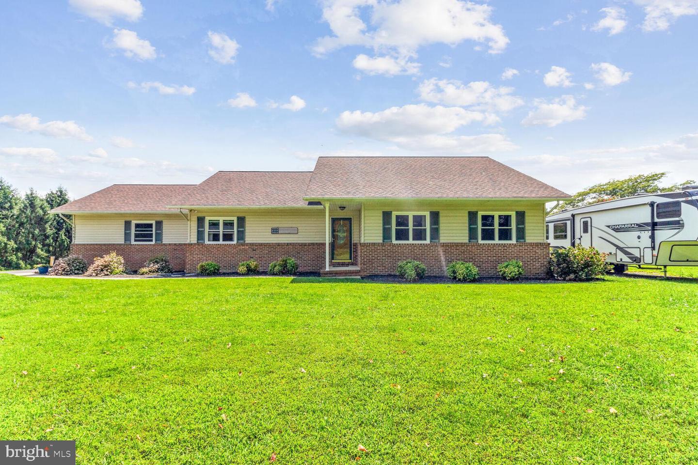 5653 French Avenue, Sykesville
