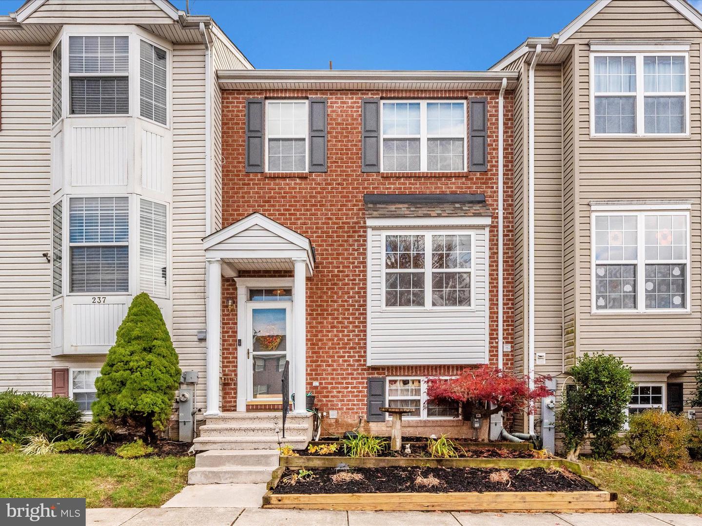 235 Lodestone Court, Westminster