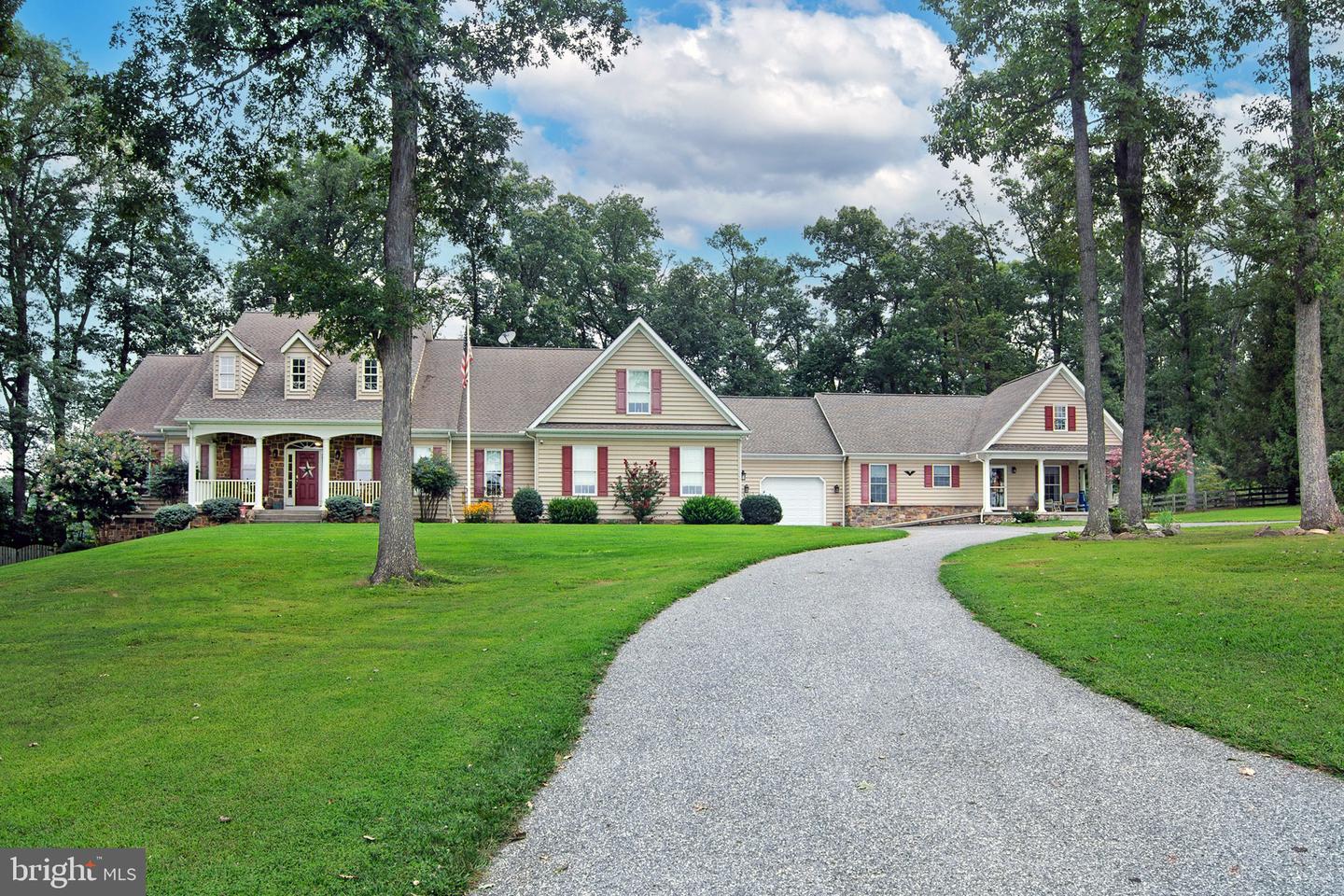 4926 Hoffmanville Road, Manchester