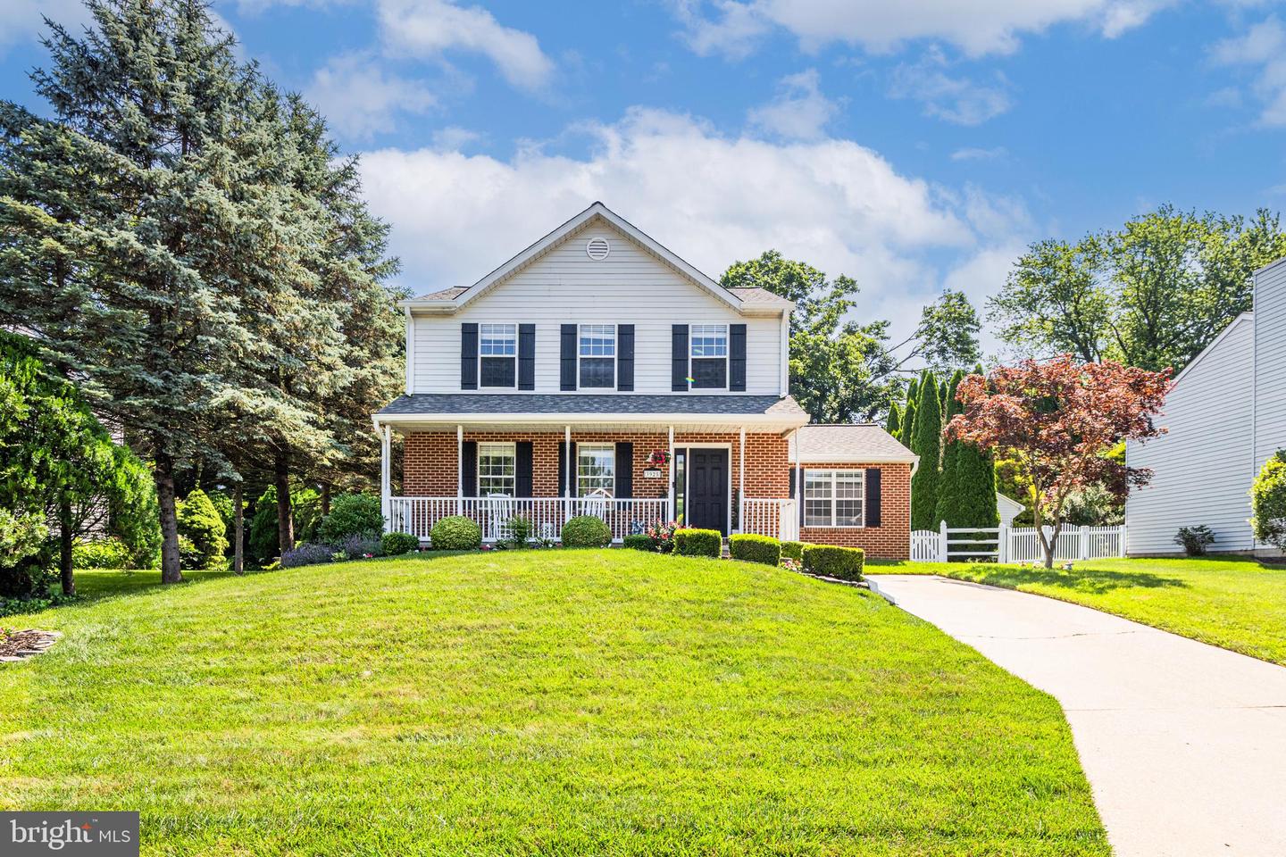 3925 Brittany Lane, Hampstead
