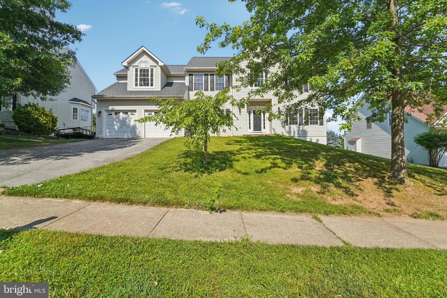 1308 Scotch Heather Avenue, Mount Airy