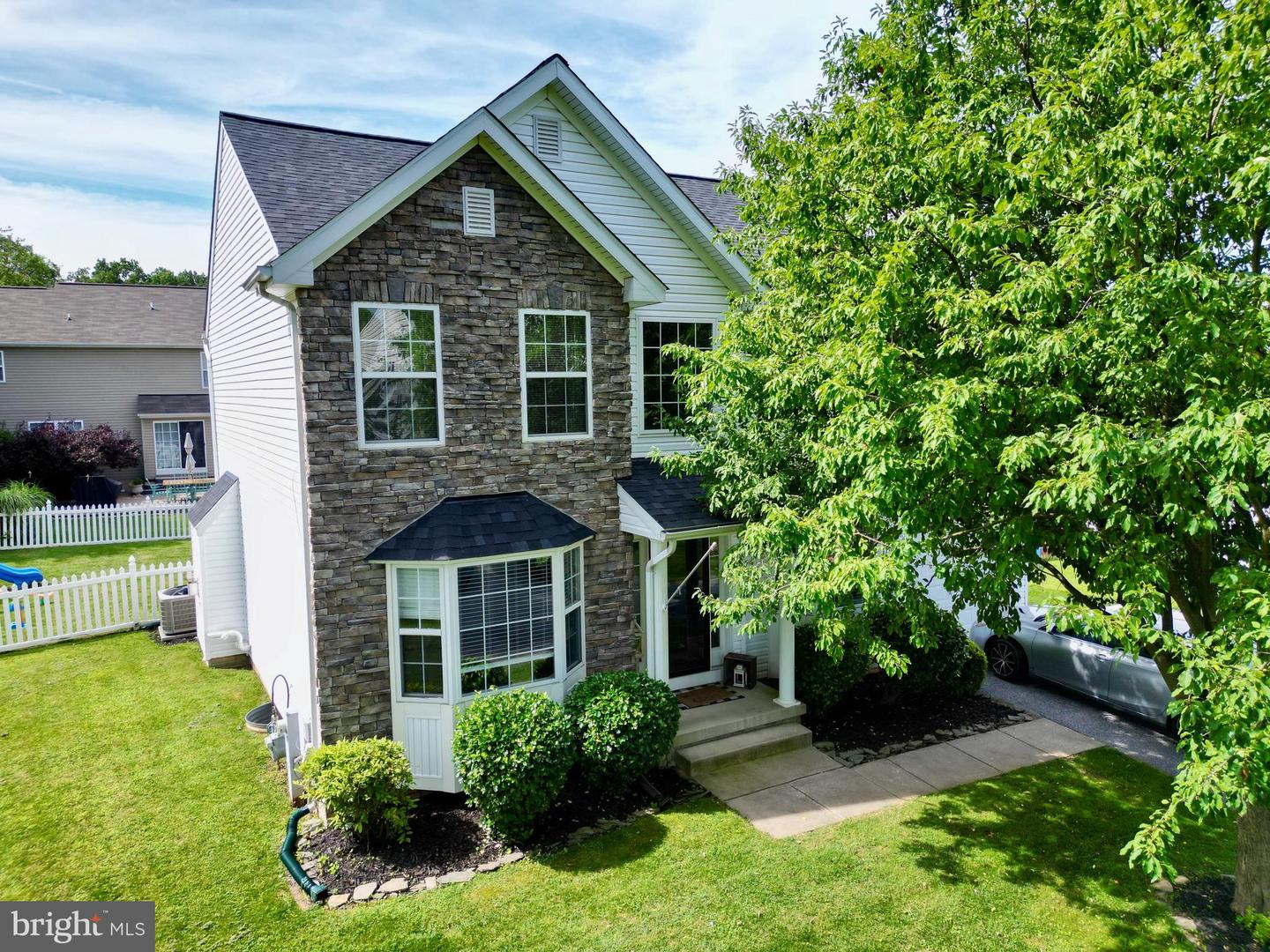 4195 Fallow Drive, Hampstead