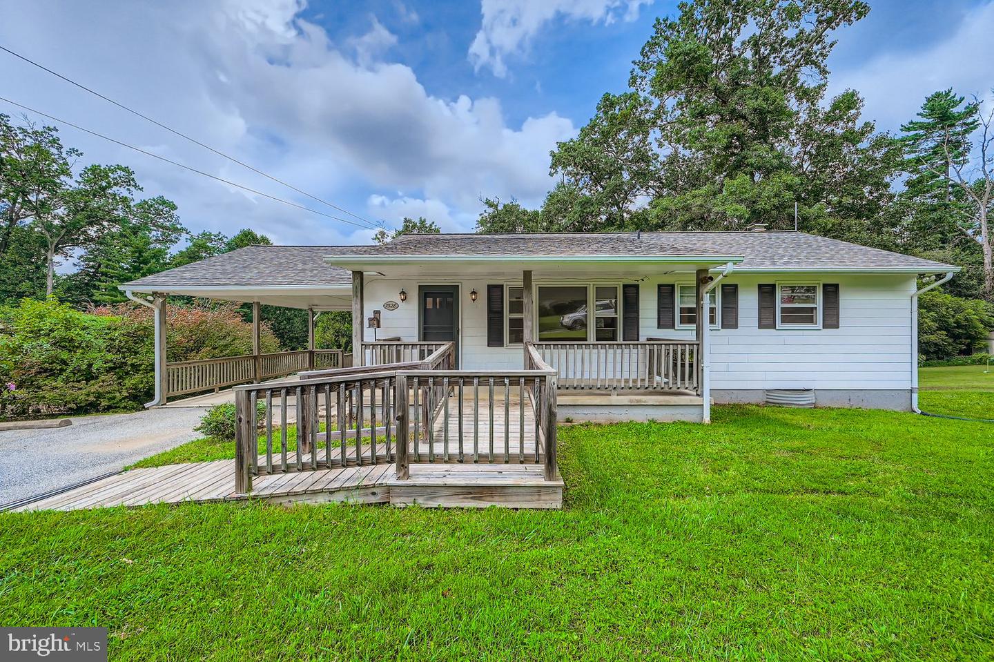 7528 Dogwood Road, Sykesville