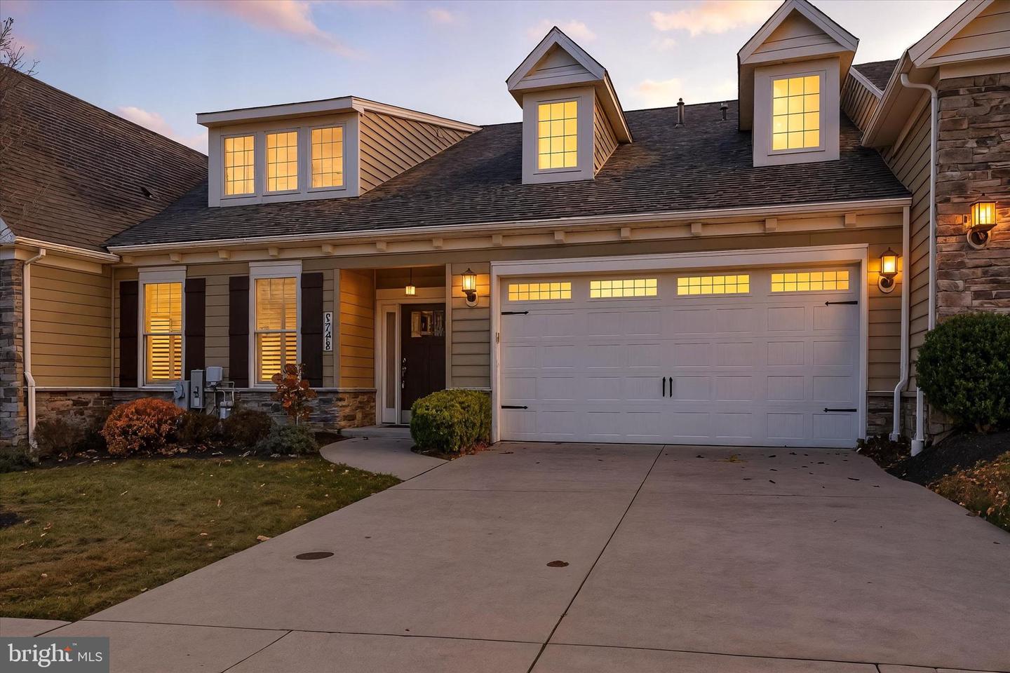 2748 Vistas Drive #11, Manchester