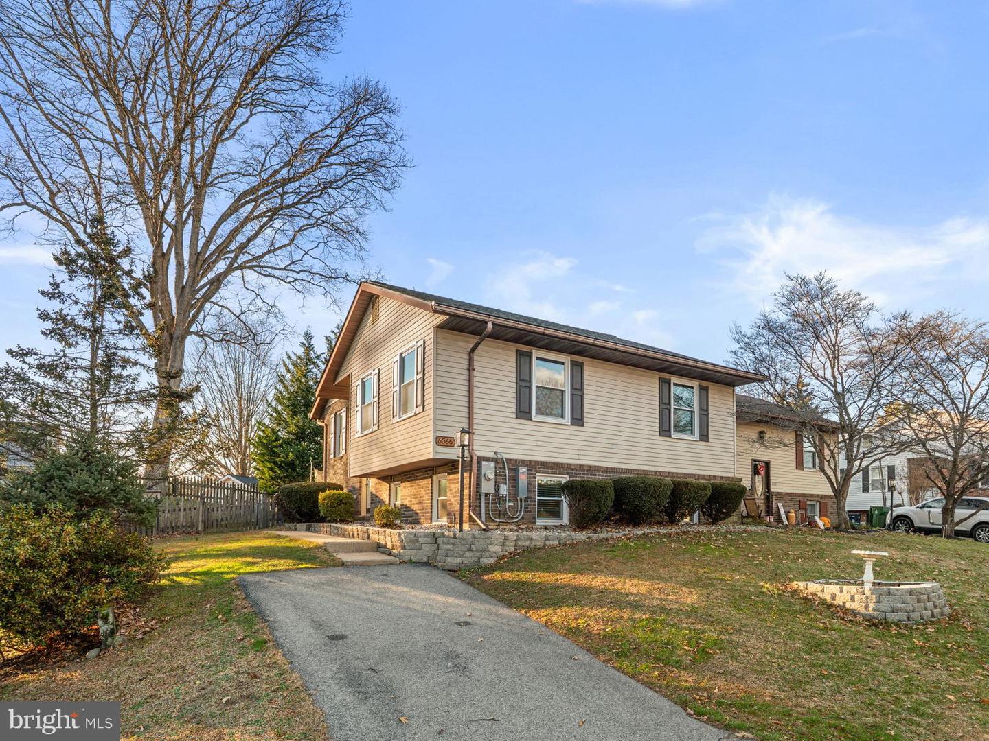 6566 Macbeth Way, Sykesville