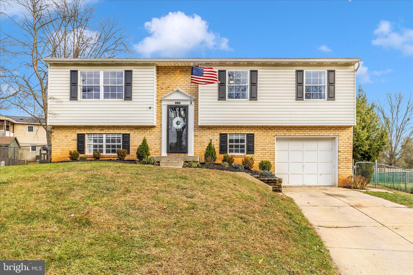 107 Brookview Court, Westminster