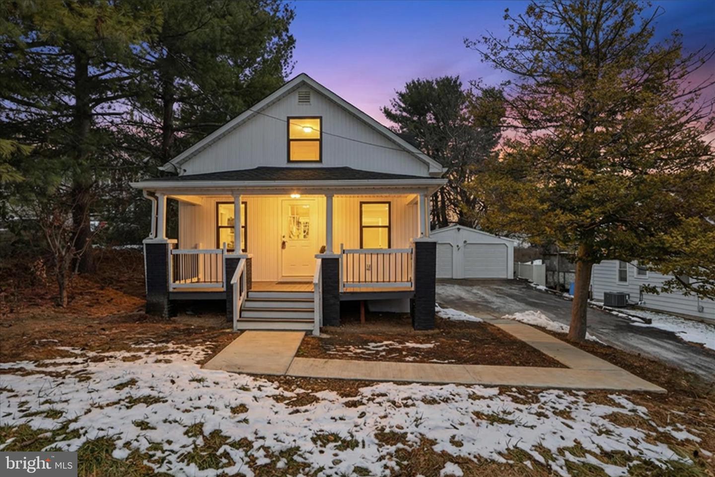 32 Sullivan Avenue, Westminster